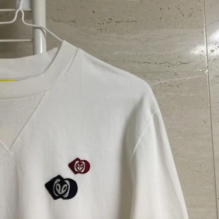 [BUNJANG] Lucky Chouette Logo Sweatshirt (Size 55) / 럭키슈에뜨 로고 맨투맨 55