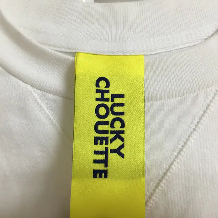 [BUNJANG] Lucky Chouette Logo Sweatshirt (Size 55) / 럭키슈에뜨 로고 맨투맨 55