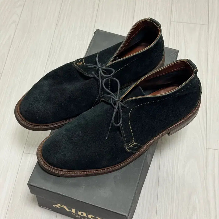[SOLD OUT] 알든 Alden 언라인드 처카 부츠 14968 8.5E
