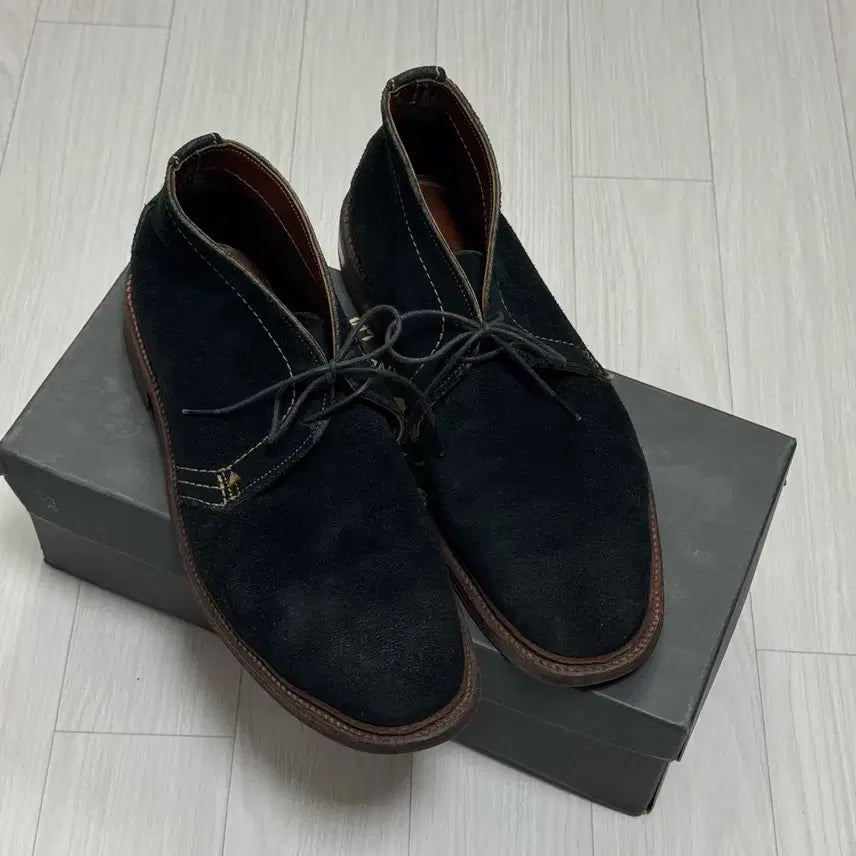 [SOLD OUT] 알든 Alden 언라인드 처카 부츠 14968 8.5E