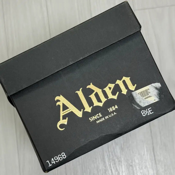 [SOLD OUT] 알든 Alden 언라인드 처카 부츠 14968 8.5E
