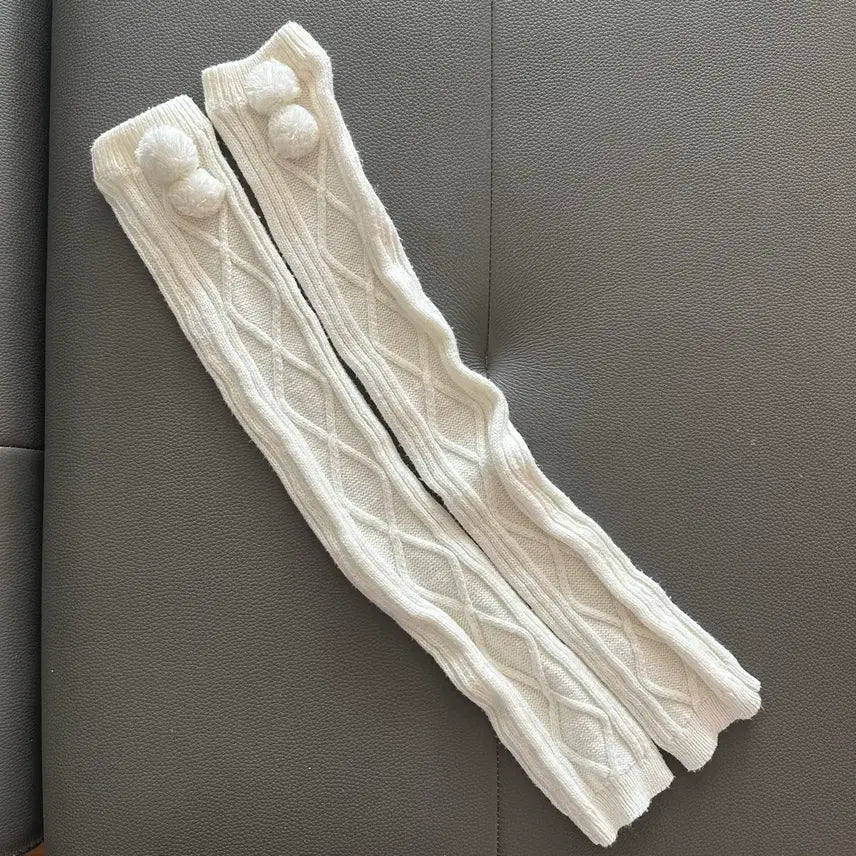 [BUNJANG] Som Vintage Cable Knit Pom-pom Leg Warmers Ivory / 솜빈티지 꽈배기 폼폼이 레그워머 아이보리