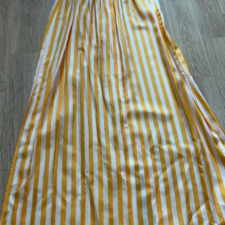 [BUNJANG] Prada Silk Yellow Striped Skirt / 프라다 실크 옐로우 스트라이프 스커트