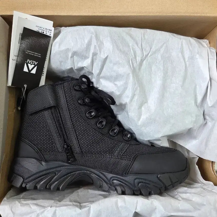 [BUNJANG] Altaigi Gear PLUTO Z Hiking Boots Black 245mm / 알타이기어 PLUTO Z 등산화 블랙 색상 245mm 새상품