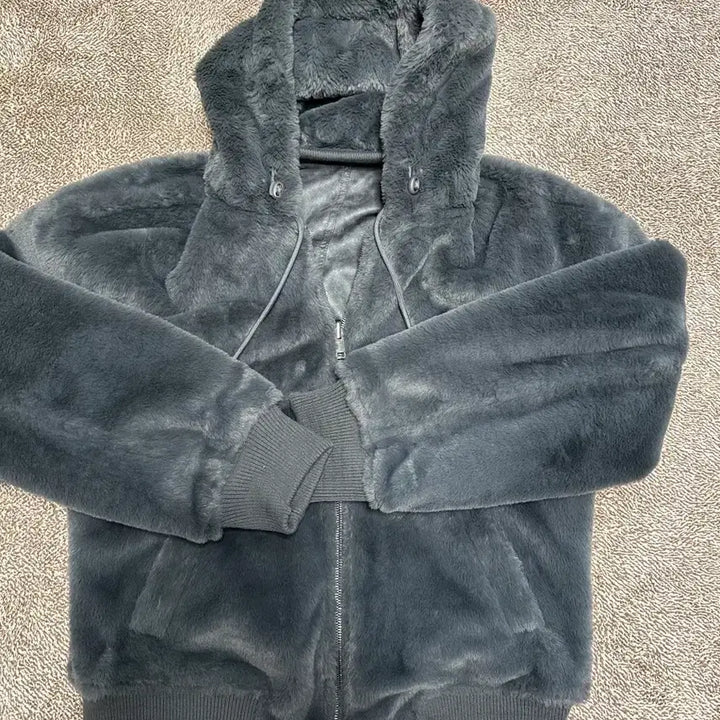 [BUNJANG] Zara Reversible Faux Fur Jacket M / 자라 양면 퍼 자켓 M