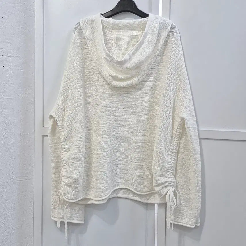 [BUNJANG] In Silence Shirred Hooded Knit Top / 인사일런스 셔링 후드 니트