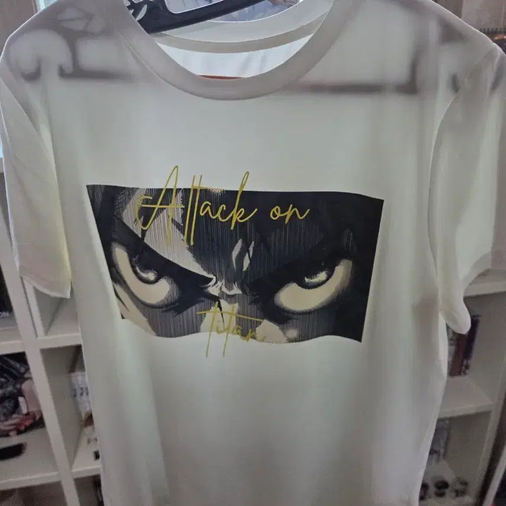[BUNJANG] Attack on Titan Eren White T-shirt / 진격의 거인 에렌흰색 티셔츠