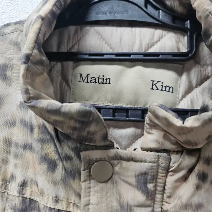 [BUNJANG] Matinkim Leopard Pattern Bomber Jacket (Size M) / 마뗑킴 레오파트 패턴 봄버 자켓 M