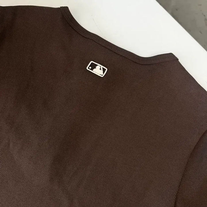 [BUNJANG] MLB Slim Henley Neck T-shirt / 엠엘비 골지 헨리넥 반팔티셔츠