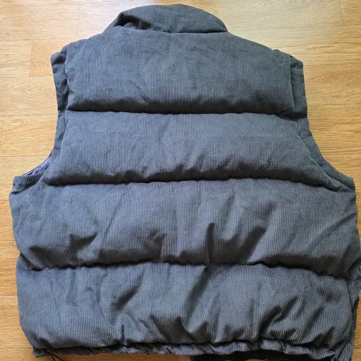 [BUNJANG] WIT and WONDER Corduroy Padded Vest / WIT and WONDER 코듀로이 패딩 조끼