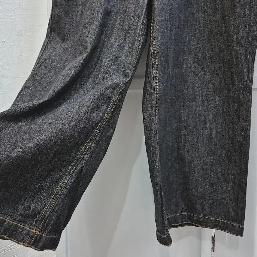 [BUNJANG] Briel Denim Jumpsuit / 브리엘 데님 점프수트 (66/77)