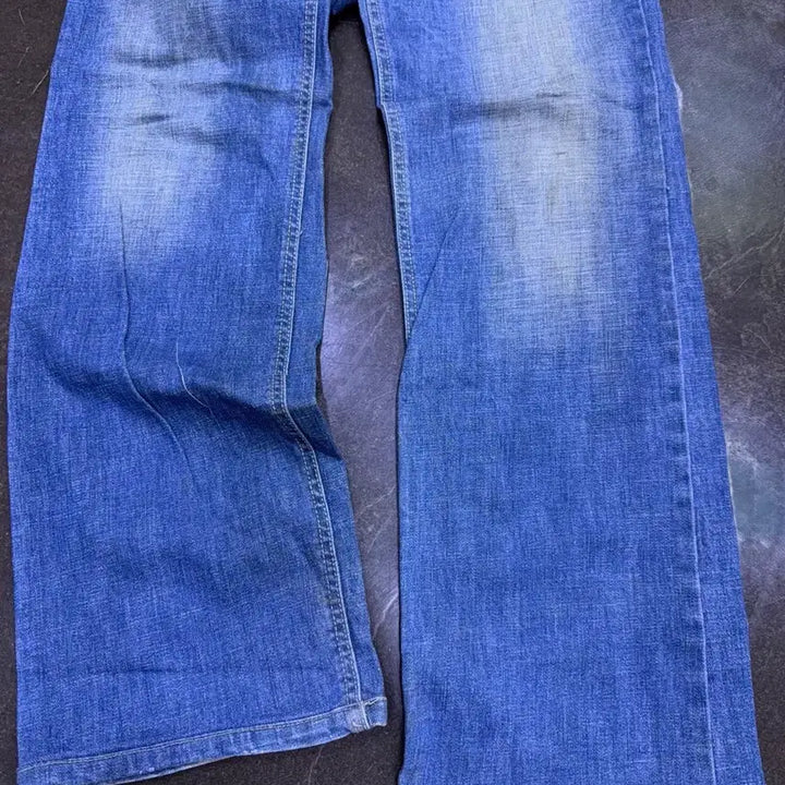 [BUNJANG] Dolce &amp; Gabbana Vintage Wash Straight Fit Denim Pants / 돌체앤가바나 지퍼 포인트 빈티지 워싱 스트레이트핏 데님팬츠 48
