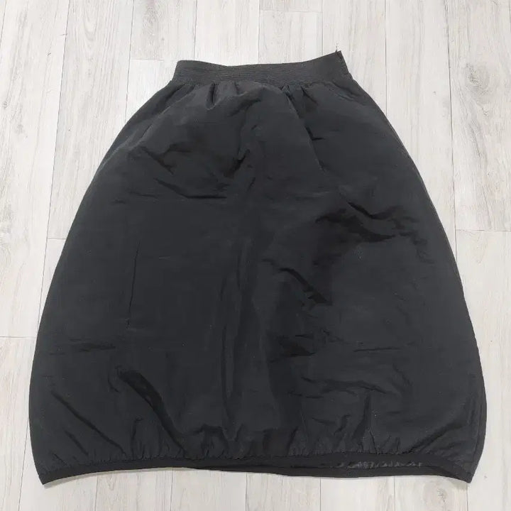 [BUNJANG] Black Long Padded Skirt / 패딩스커트