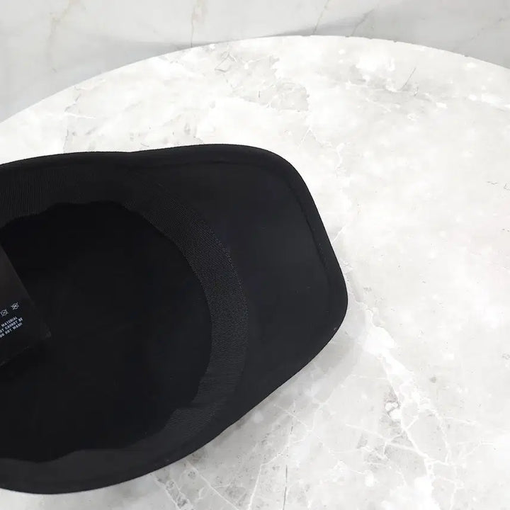 [BUNJANG] Prada Triangle Logo Wool Ball Cap M / 프라다 트라이앵글 삼각로고 울 볼캡 M 2HC249