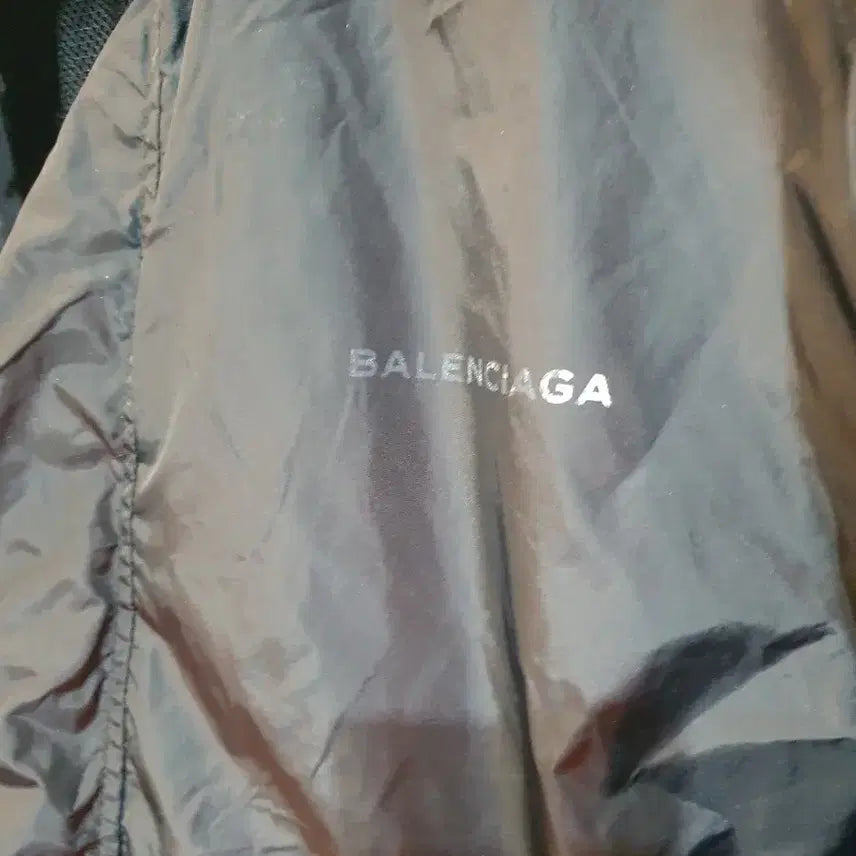[BUNJANG] Balenciaga Windbreaker Jacket - Black - L / 발렌시아가 블랙 바람막이 자켓  L