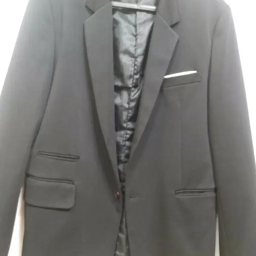[BUNJANG] Black Jacket (Size 95) / 검정색 자켓(95)