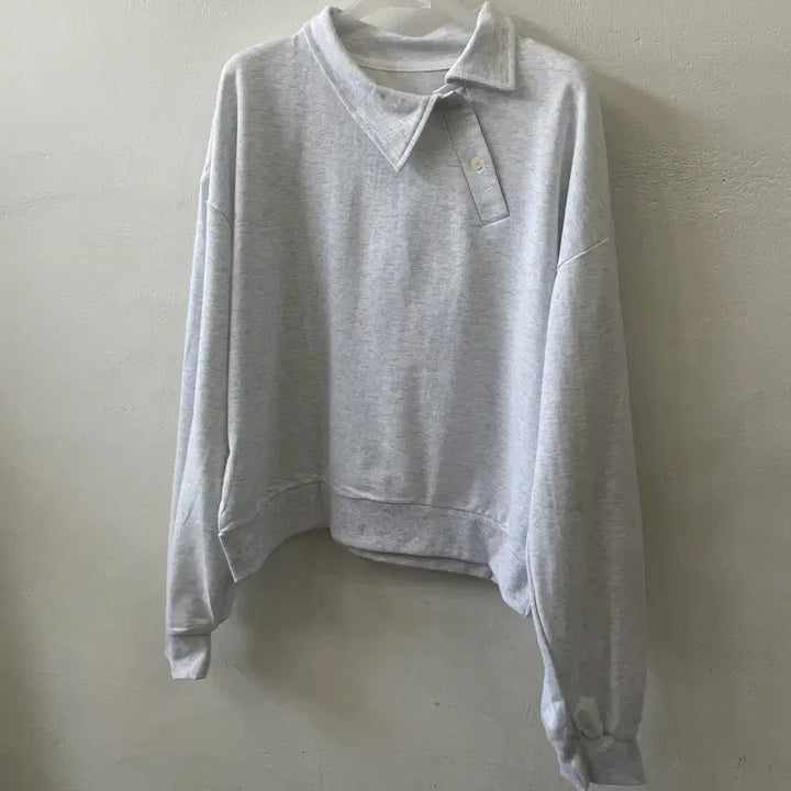 [BUNJANG] Unbalanced Collar Henry Neck Sweatshirt / 새상품 언발 헨리넥 카라 맨투맨