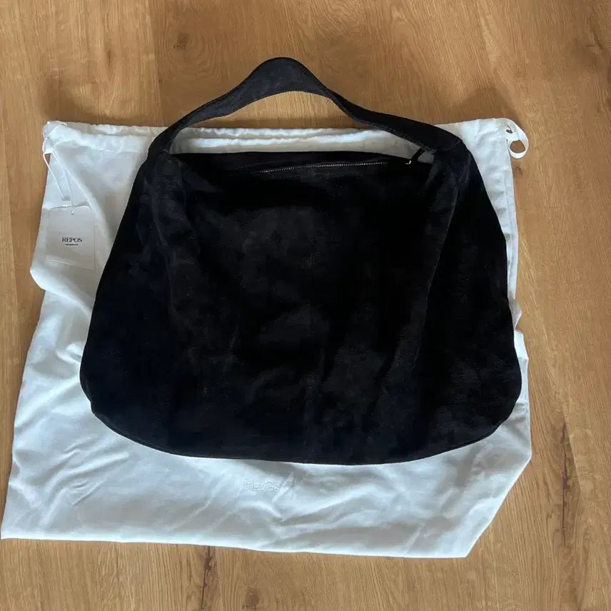 [BUNJANG] Liforce Suede Bag / 리포스 스웨이드 백