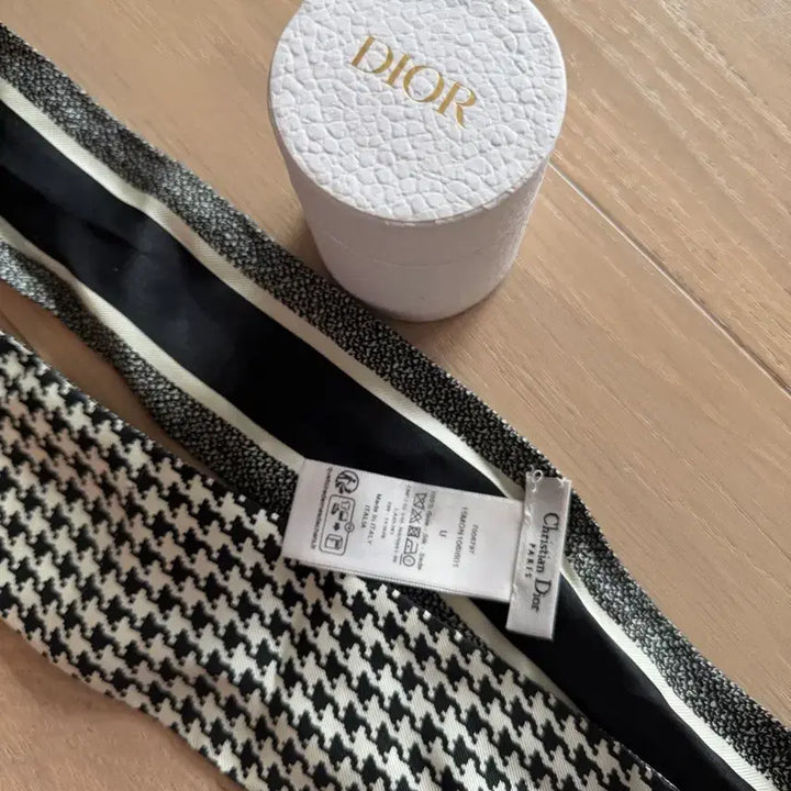 [BUNJANG] Christian Dior Oblique Mitzah Scarf / 크리스찬 디올 오블리크 미차 스카프