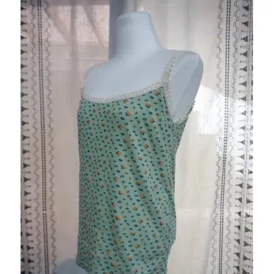 [BUNJANG] Sandhouse Vintage Lace Sleeveless Top / 빈티지 플라워 레이스 슬리브리스 모래하우스 김아홉 모리걸 블랙업