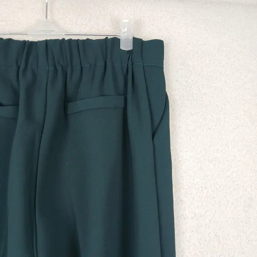 [BUNJANG] Open Closet Dark Green Pleated Slacks / open closet 여성 다크그린 핀턱 슬랙스 밴딩바지(M-L)