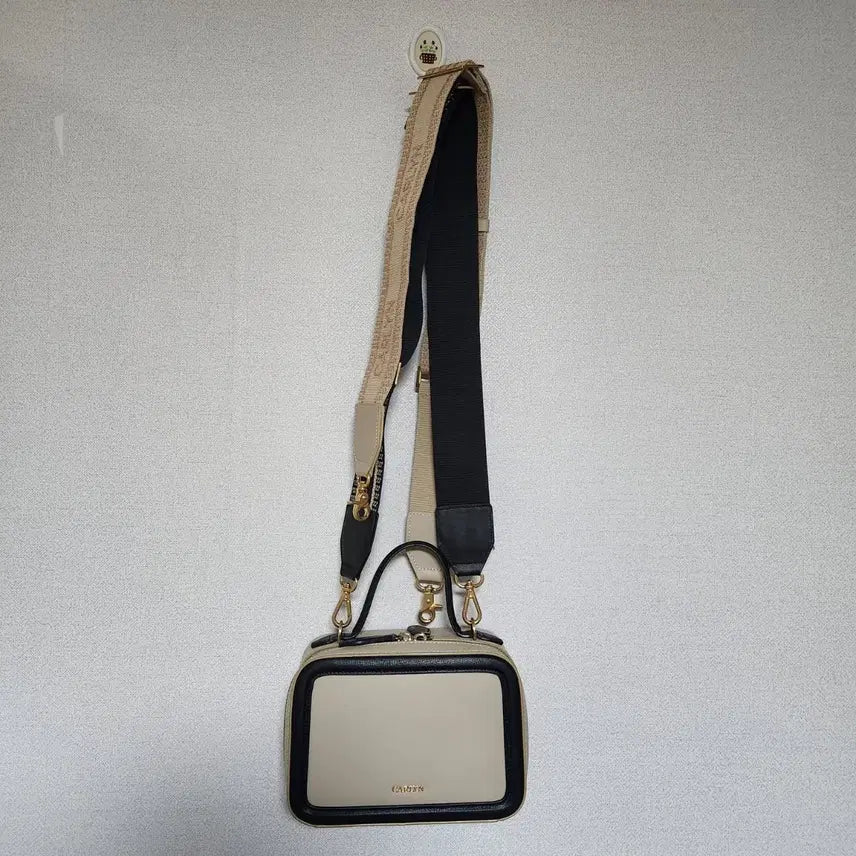 [BUNJANG] Calin Leather Crossbody Bag / 미사용 칼린 소가죽 크로스백