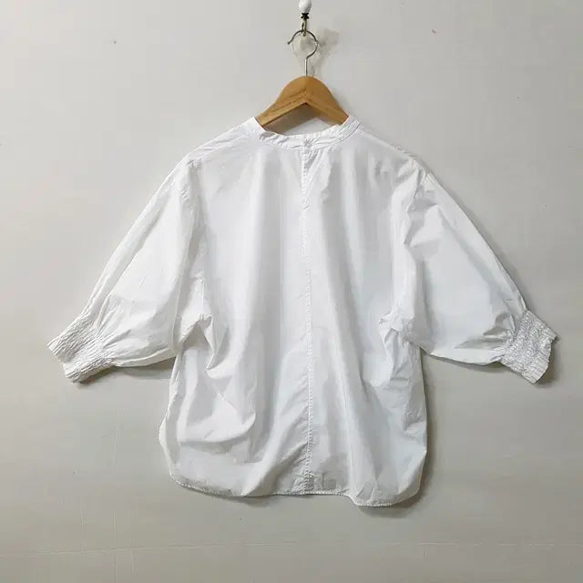 [BUNJANG] Uniqlo Shirring Blouse White / 유니클로 셔링 블라우스 화이트
