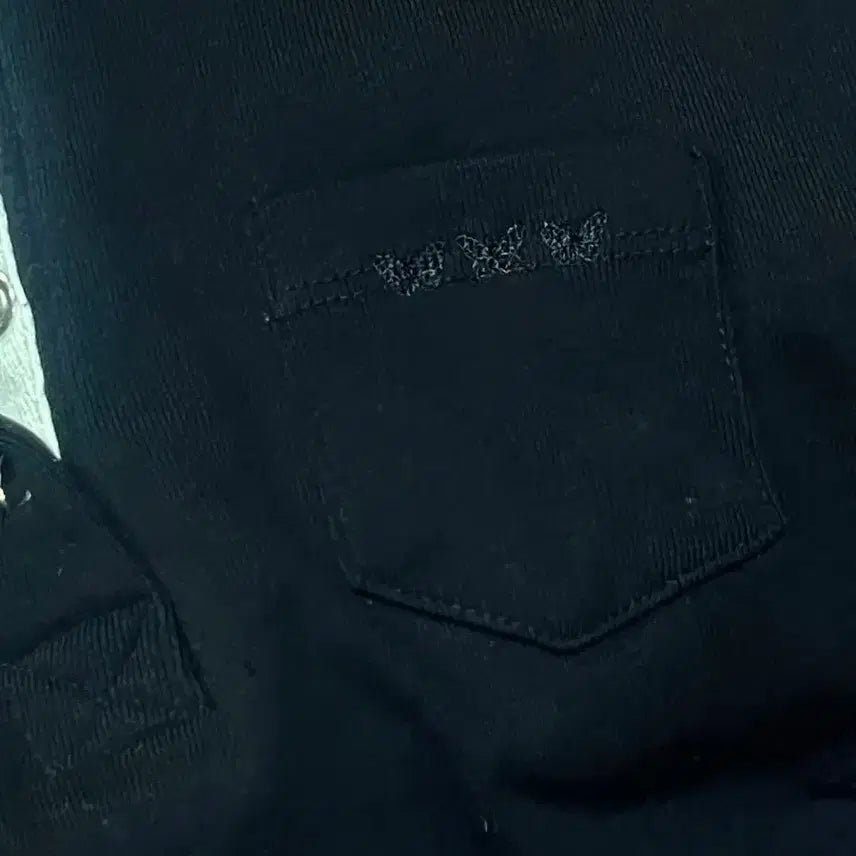 [BUNJANG] Slim Fit Butterfly Pocket T-shirt / 슬림핏 반팔티셔츠