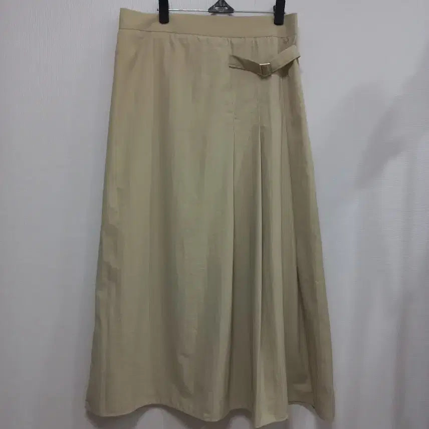 [BUNJANG] Unbranded Beige Long Skirt / 빅사이즈 뒷밴딩 롱스커트 베이지 30