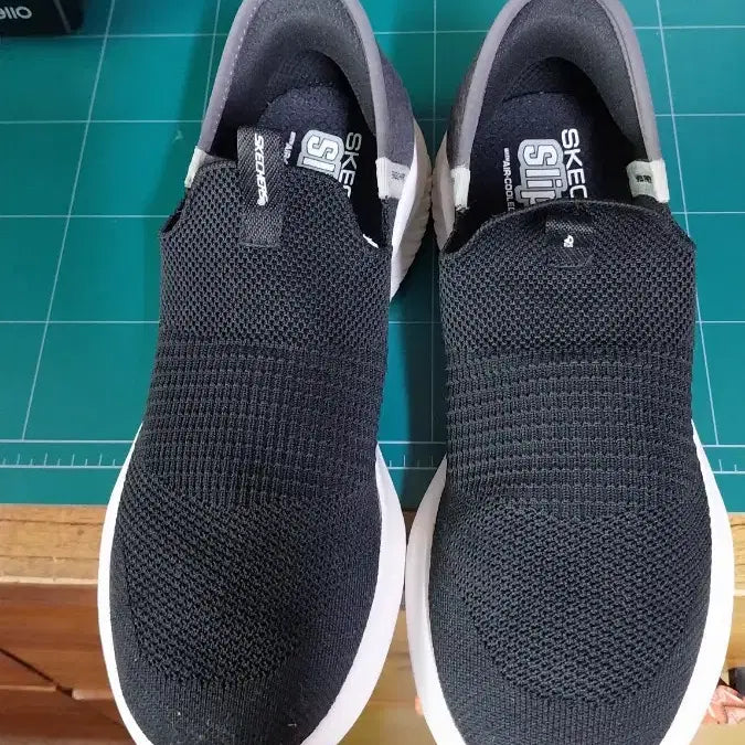 [BUNJANG] Skechers Slip-on Black Women&