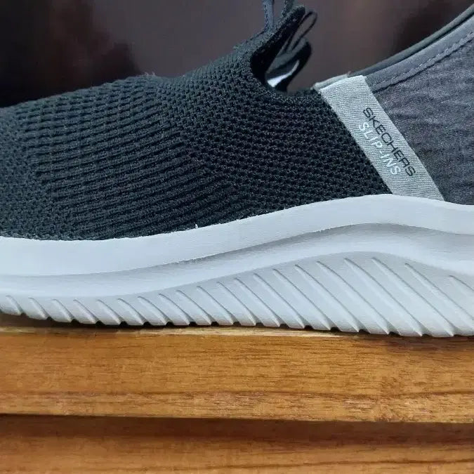 [BUNJANG] Skechers Slip-on Black Women&