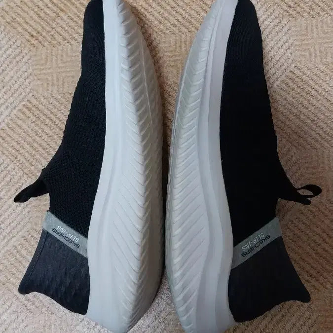 [BUNJANG] Skechers Slip-on Black Women&