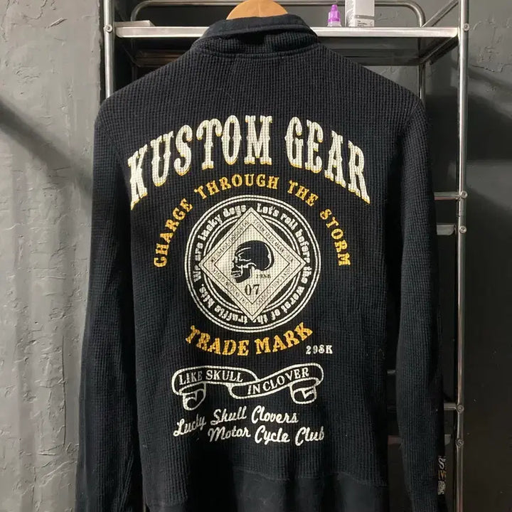 [SOLD OUT] 빈티지 y2k 집업