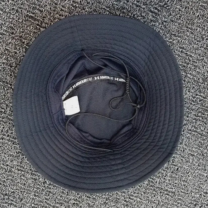 [BUNJANG] Under Armour Black Bucket Hat 60 / 언더아머 블랙 벙거지모자 60