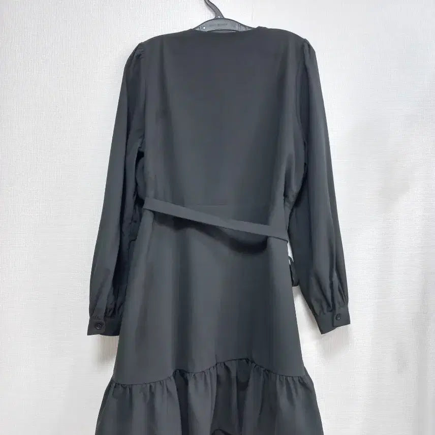 [SOLD OUT] 빅사이즈 프릴 랩원피스 블랙