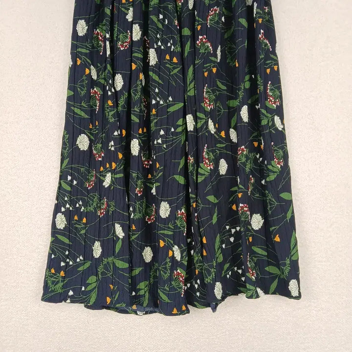 [BUNJANG] Floral Pleated Wide Leg Pants / 여성 플리츠 꽃무늬 8부 와이드 팬츠(M-L)