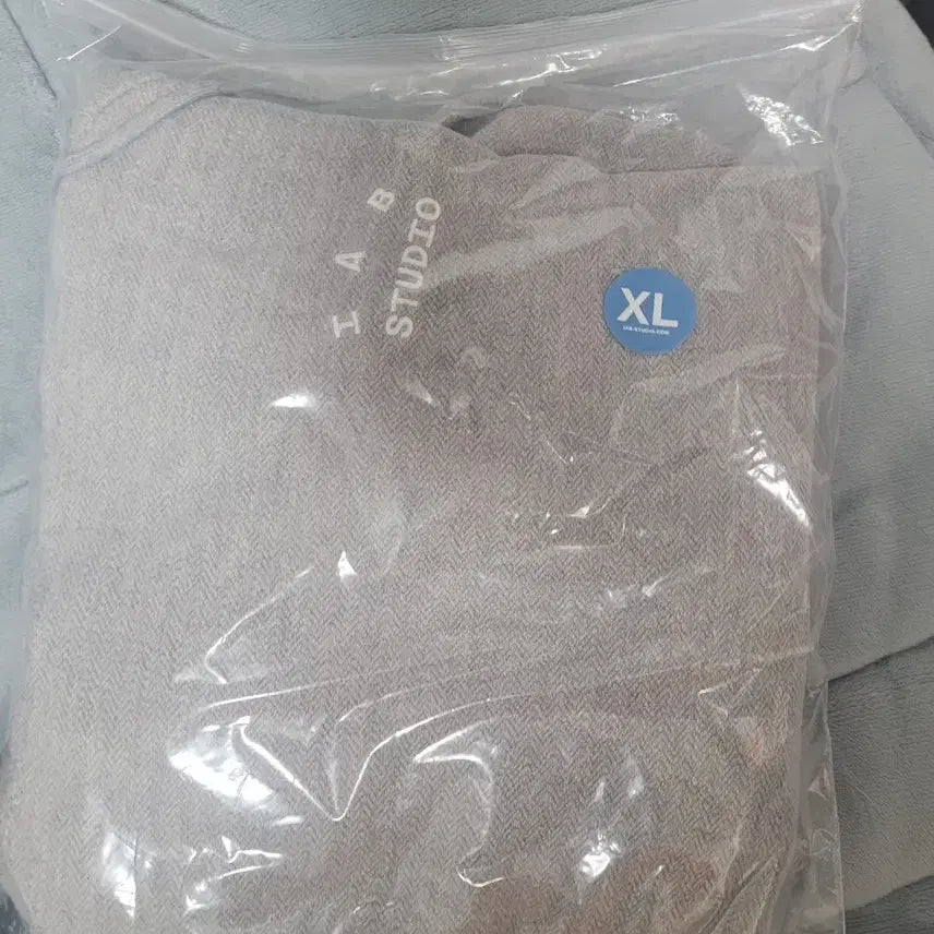 [BUNJANG] Iab Studio Hoodie / 아이앱스튜디오 후드