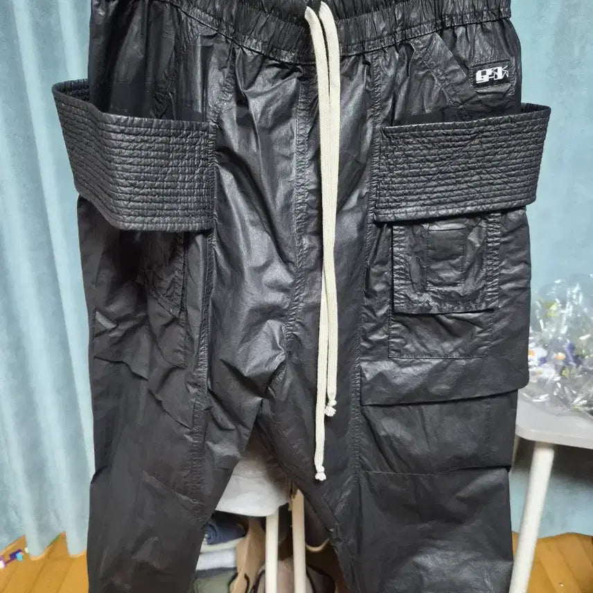 [BUNJANG] Rick Owens Taekwondo Coated Creech Cargo Pants (M) / [m]릭오웬스 태권도 코팅 크리치 카고 팬츠