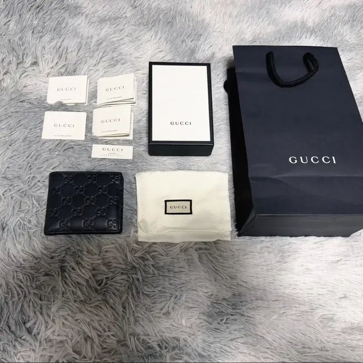 [BUNJANG] Gucci GG Signature Microguccissima Wallet Black / 구찌 GG 시그니처 마이크로시마 반지갑  블랙 정품 풀박스