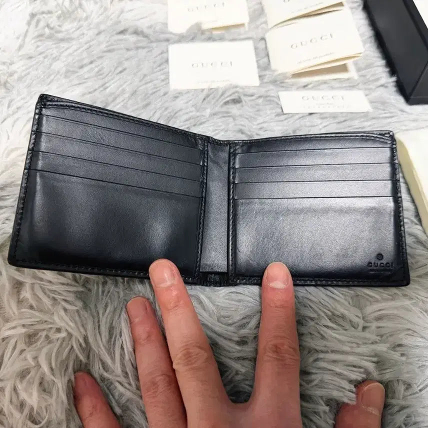 [BUNJANG] Gucci GG Signature Microguccissima Wallet Black / 구찌 GG 시그니처 마이크로시마 반지갑  블랙 정품 풀박스