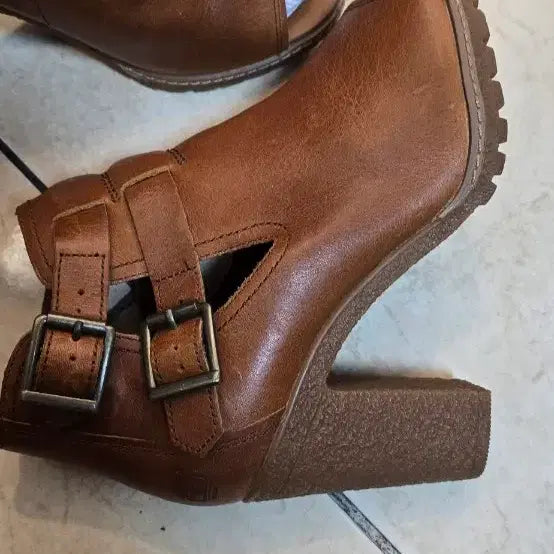 [BUNJANG] Timberland Gladiator Heeled Sandals / 팀버랜드 글래디에이터 샌들 힐 230 미리 정품