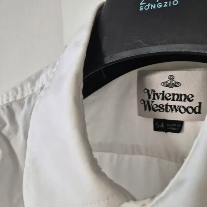 [BUNJANG] Vivienne Westwood White Slim Fit Shirt Size 54 / 비비안웨스트우드 화이트 셔츠 54(슬림100)