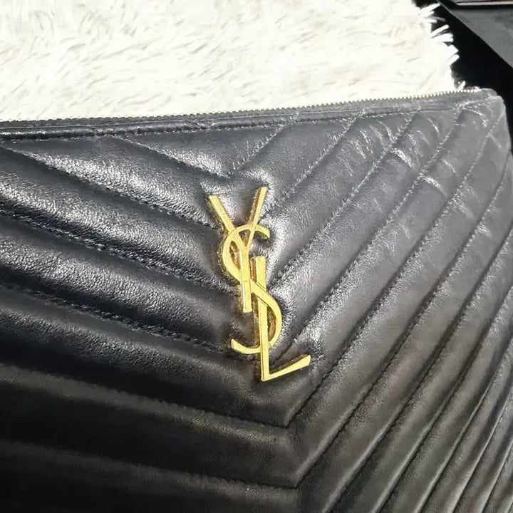 [BUNJANG] Saint Laurent Matelasse Clutch Black Gold / 생로랑 마틀라세 클러치 블랙 금장 정품