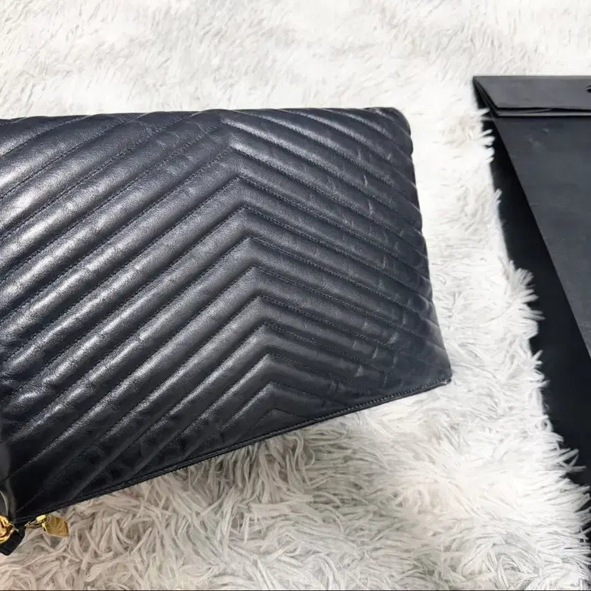 [BUNJANG] Saint Laurent Matelasse Clutch Black Gold / 생로랑 마틀라세 클러치 블랙 금장 정품