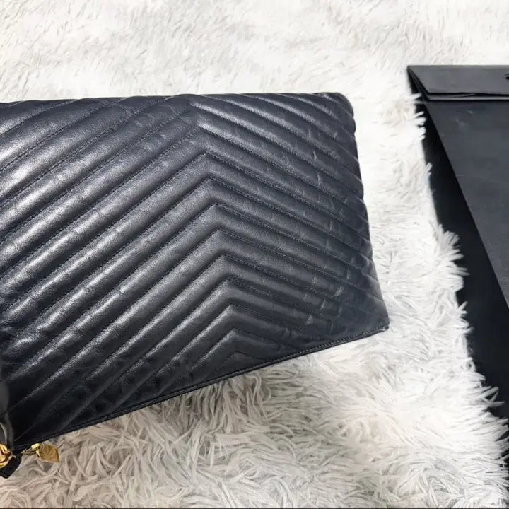 [BUNJANG] Saint Laurent Matelasse Clutch Black Gold / 생로랑 마틀라세 클러치 블랙 금장 정품