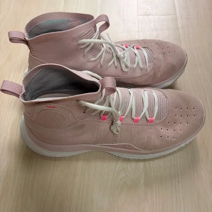 [BUNJANG] Under Armour Curry 4 Floatro Pink White Shoes / 언더아머 커리4 플로트로 핑크 화이트 (300)
