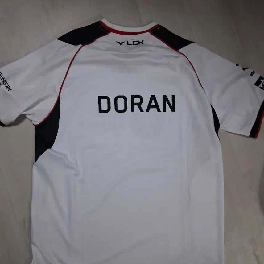 [SOLD OUT] 2026 T1 유니폼 도란