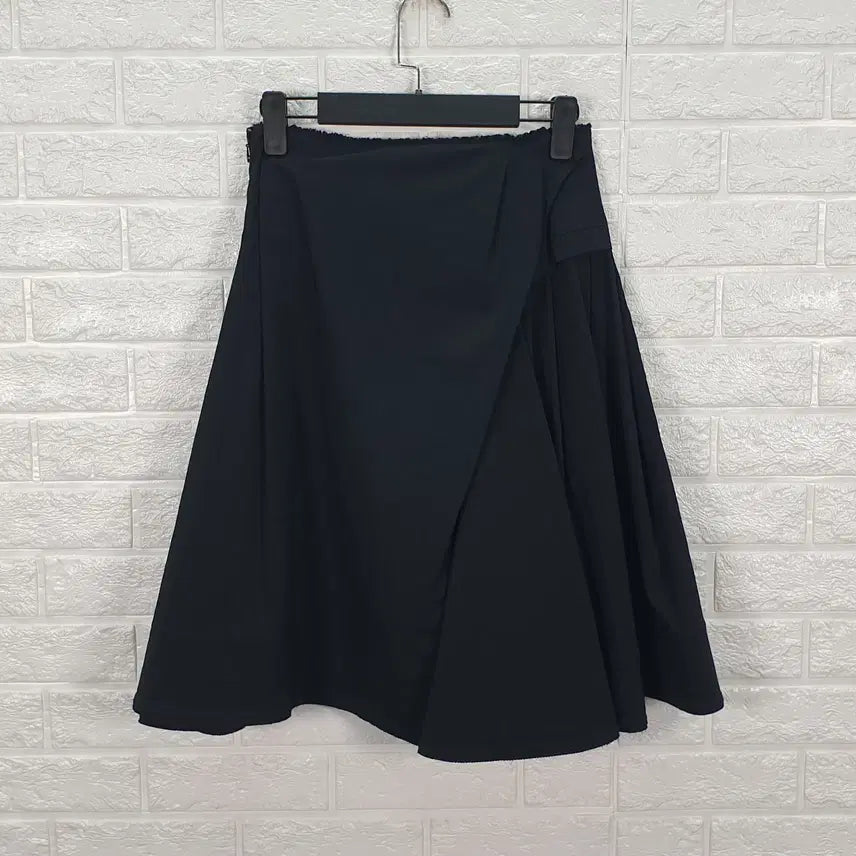 [BUNJANG] Mine Nylon Flare Skirt / [25]마인 나일론 플레어 스커트