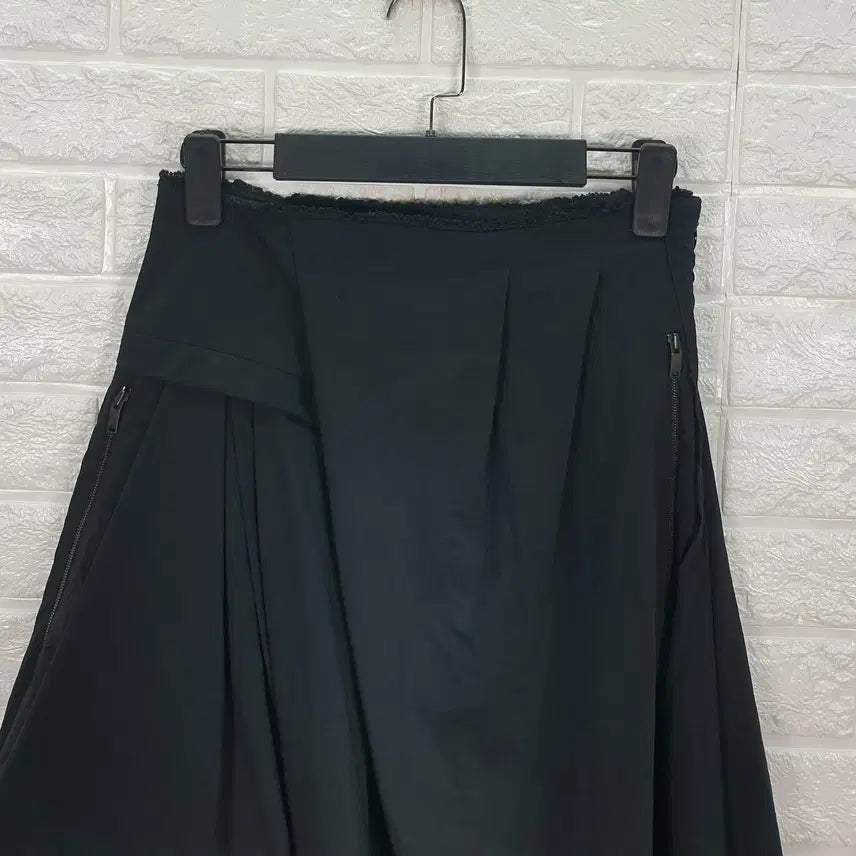 [BUNJANG] Mine Nylon Flare Skirt / [25]마인 나일론 플레어 스커트