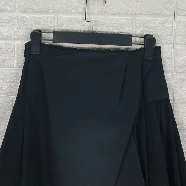 [BUNJANG] Mine Nylon Flare Skirt / [25]마인 나일론 플레어 스커트